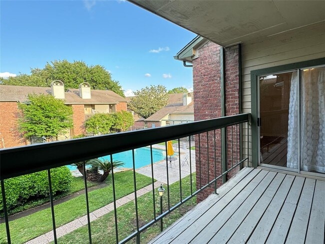 Building Photo - 6500 Harbor Town Dr