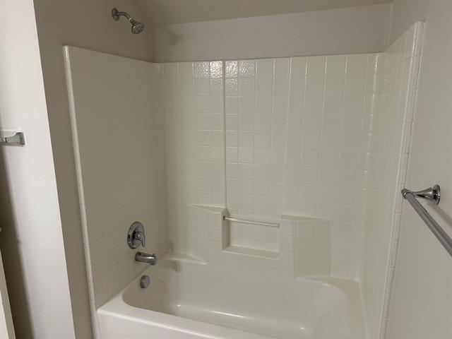 Building Photo - 2820 Cascade Cove Dr