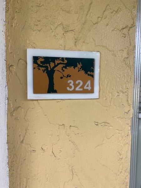 Building Photo - 5162 NE 6th Ave