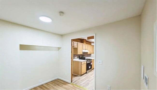 Building Photo - Welcome to this Newly renovated  3 bedroom...