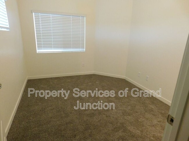Building Photo - 658 Brookwillow Loop