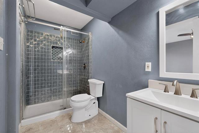 Building Photo - 5613 Powers St