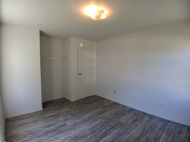 Building Photo - 1505 Fairwood St