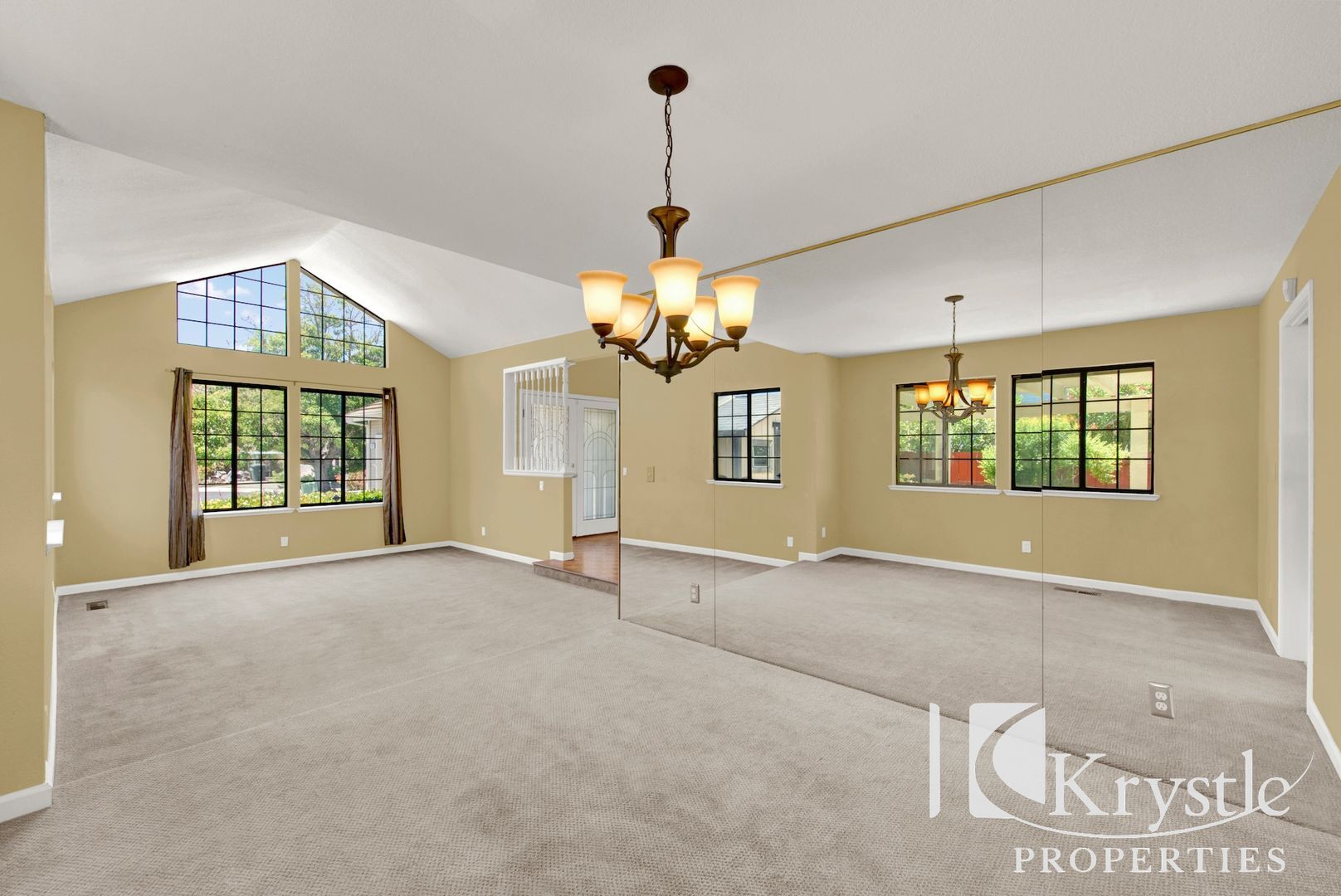 Building Photo - 152 Chesapeake Dr