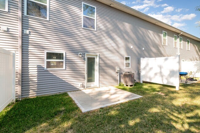 Building Photo - 5565 Limaburg Rd