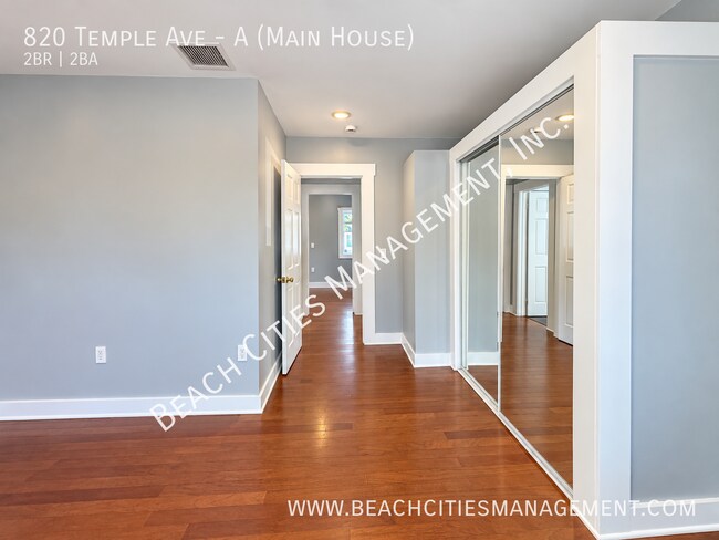 Building Photo - 820 Temple Ave
