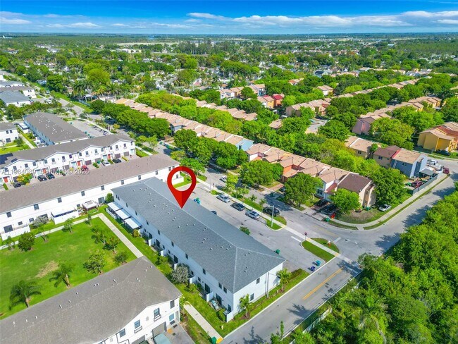 Building Photo - 617 SW 11th St