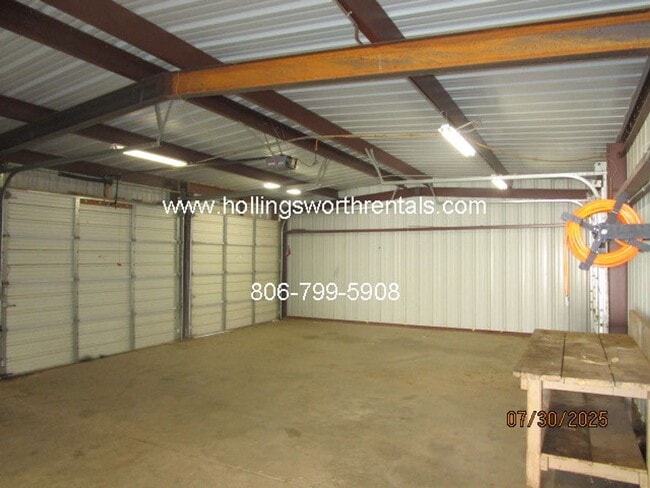 Building Photo - 4 bedroom, 2 bath, 2 car garage with shop ...