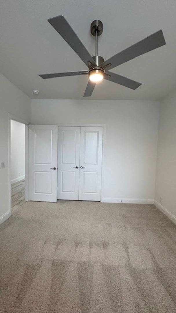 Building Photo - 2 Story Luxury 5 Bedroom Home !!