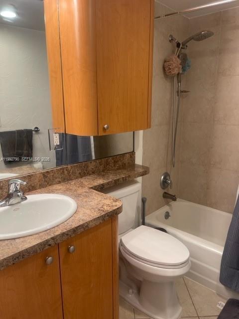 Building Photo - 2900 NE 30th St