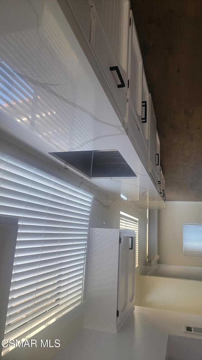 Building Photo - 2075 Sierra Pl