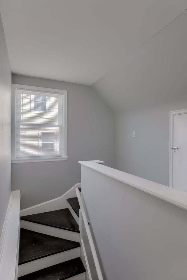 Building Photo - 4812 Maple St