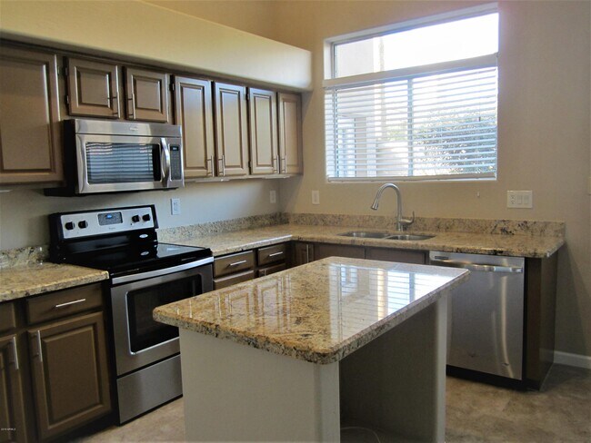 Building Photo - 11880 E Appaloosa Pl