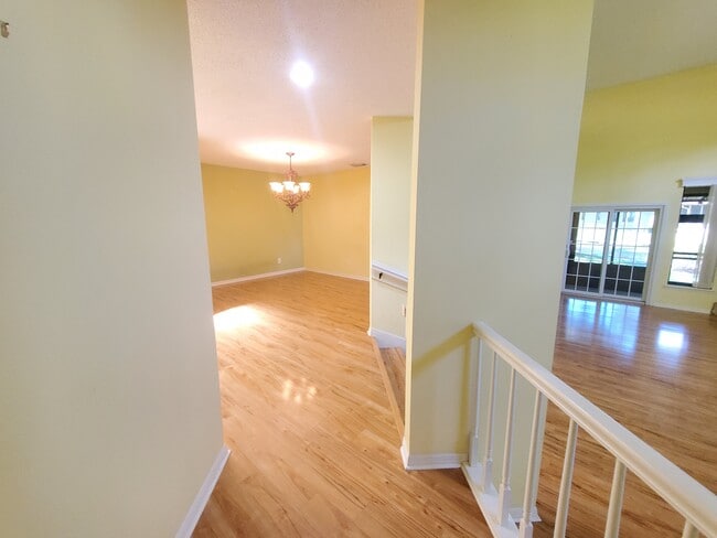 Building Photo - 11609 Parkview Ln