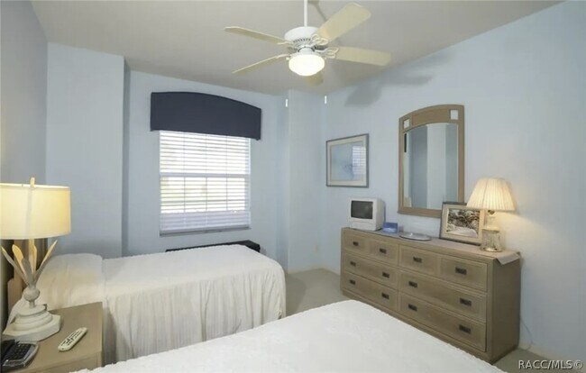 Building Photo - 1063 W Diamond Shore Loop