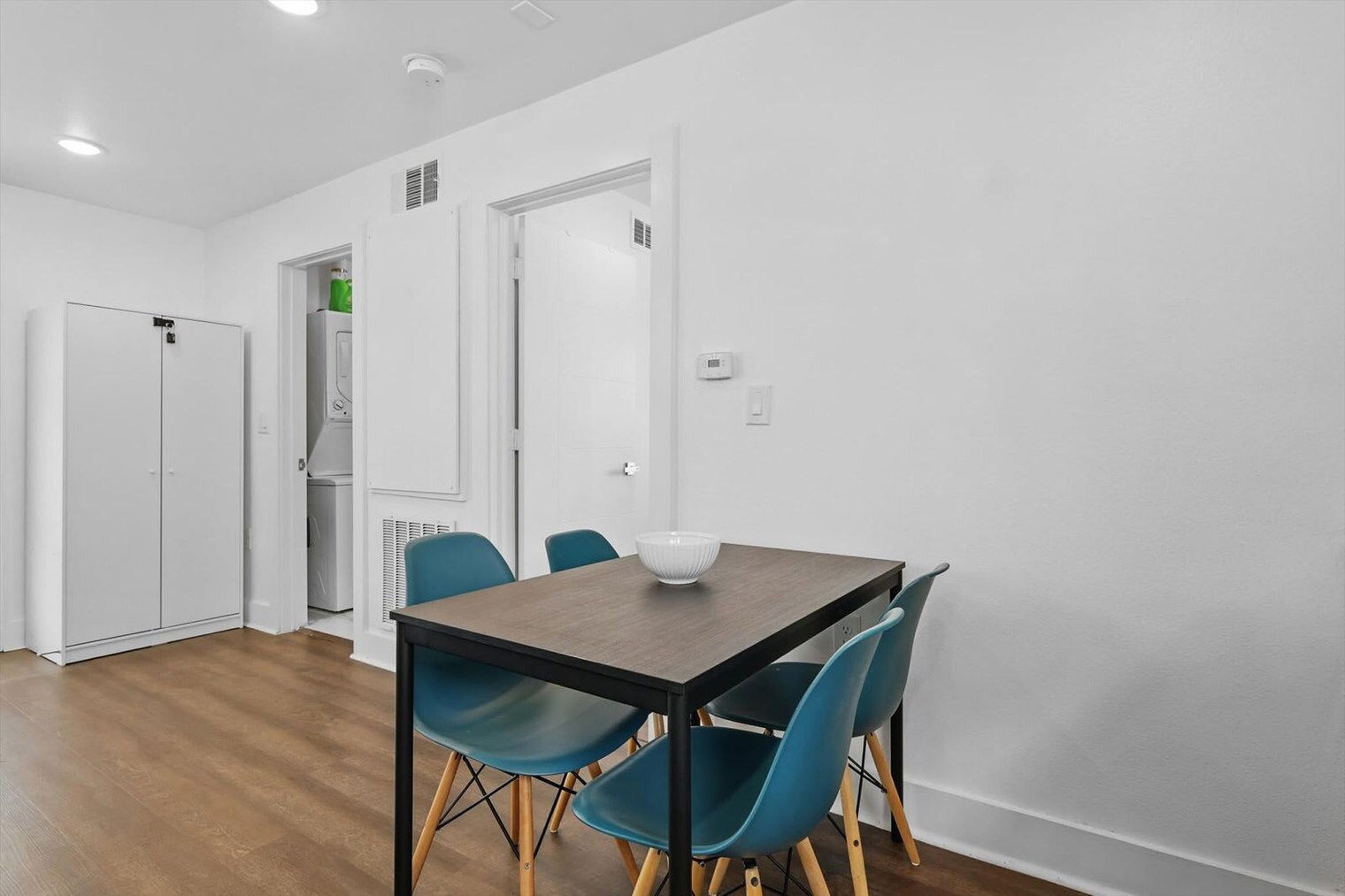Building Photo - 4416 San Jacinto St
