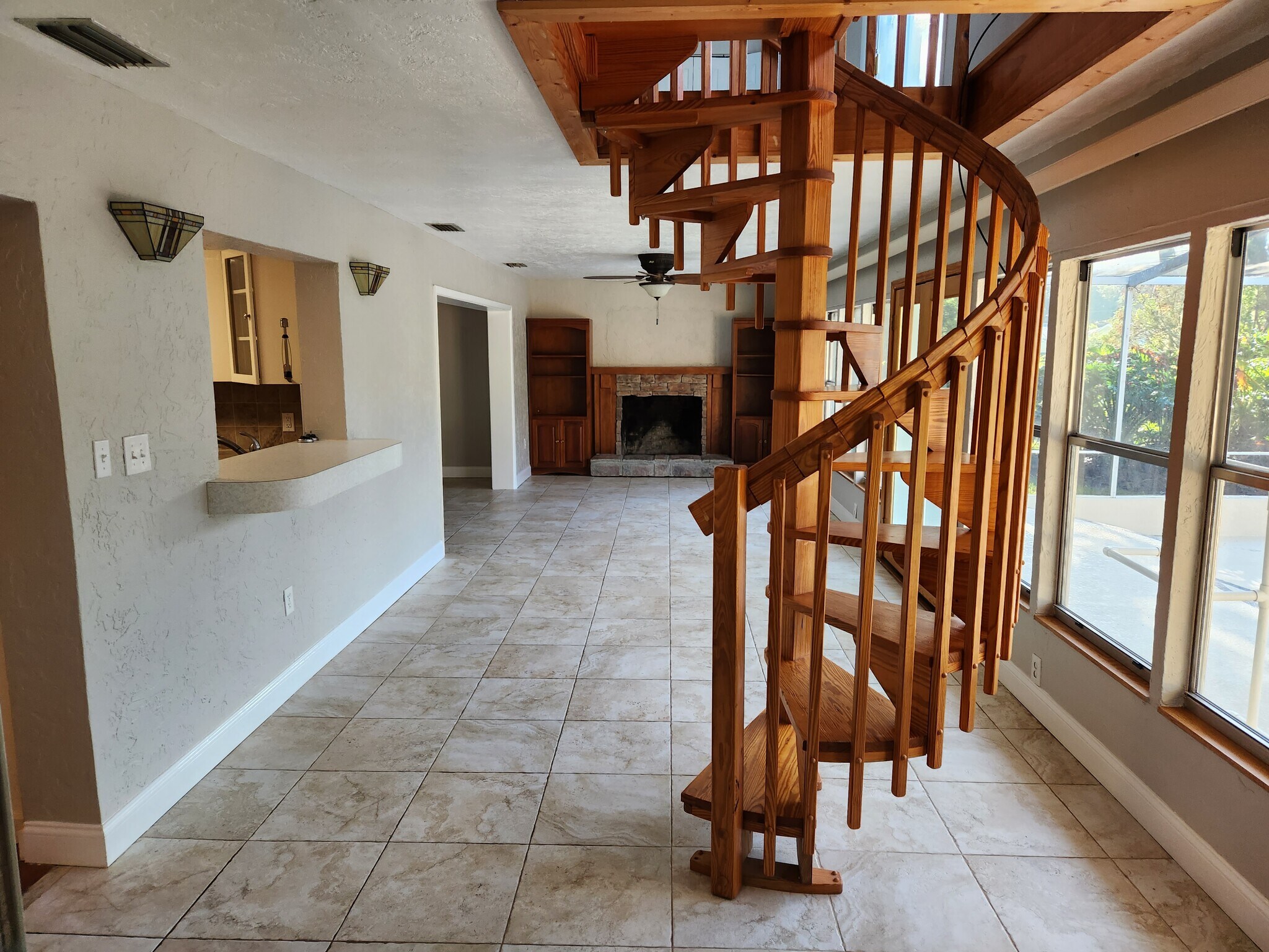 Building Photo - 1627 Canal Ct