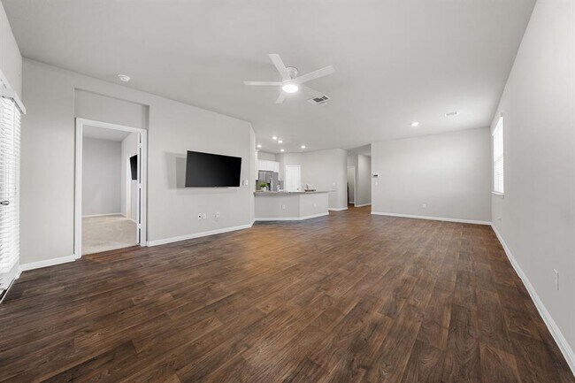 Building Photo - 208 Bunting Ln