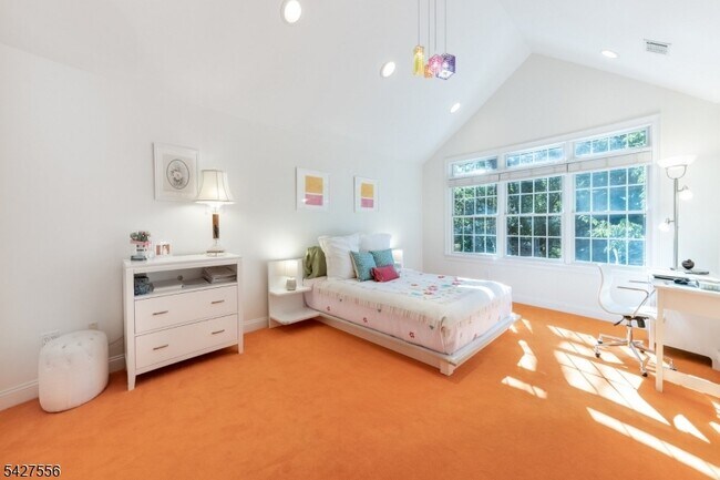 Building Photo - 7 Byron Rd