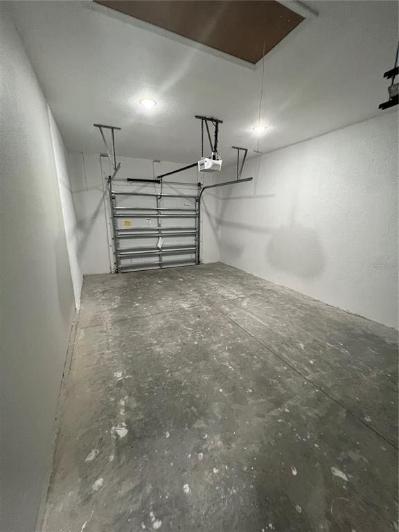 Building Photo - 12128 Henley Ave