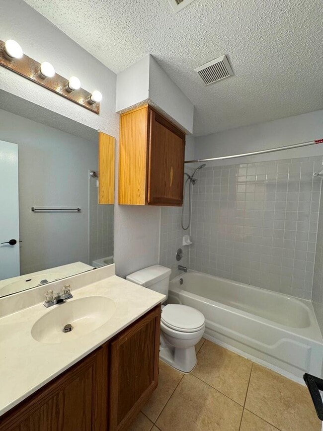 Building Photo - 14009 Maricella Ln
