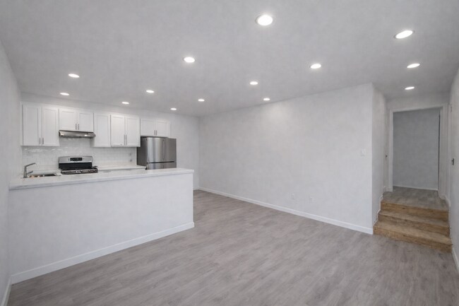 Building Photo - 2157 Balboa Ave