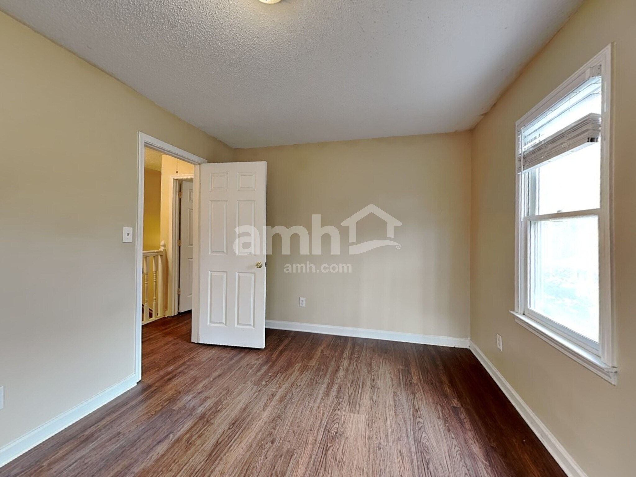 Building Photo - 34 Bell Ct