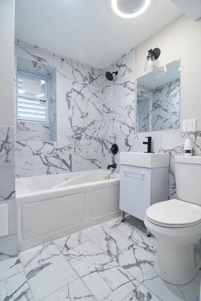 Primary Photo - 2 bedroom in Chicago IL 60651