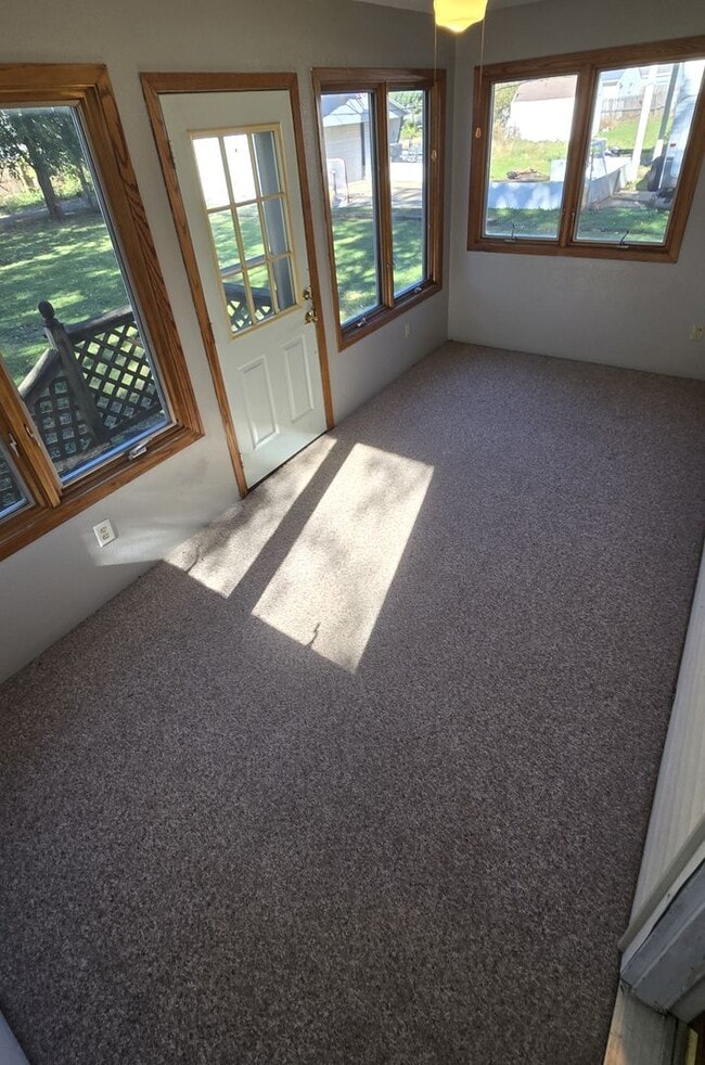 Building Photo - Charming 2-Bedroom House for Rent