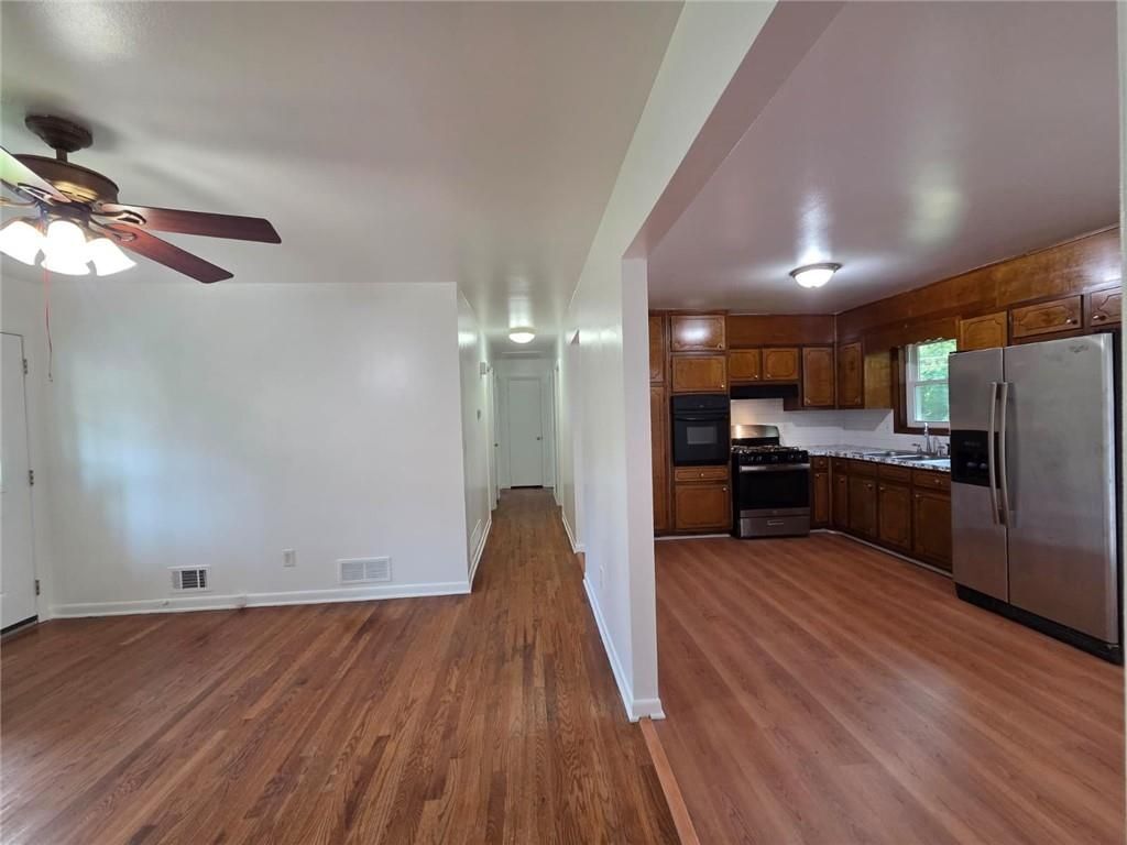 Building Photo - 762 Lancelot Dr