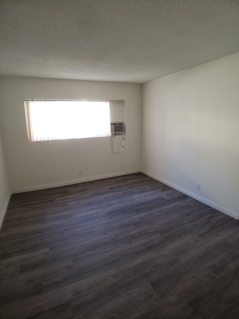 Building Photo - 5433 Sepulveda Blvd