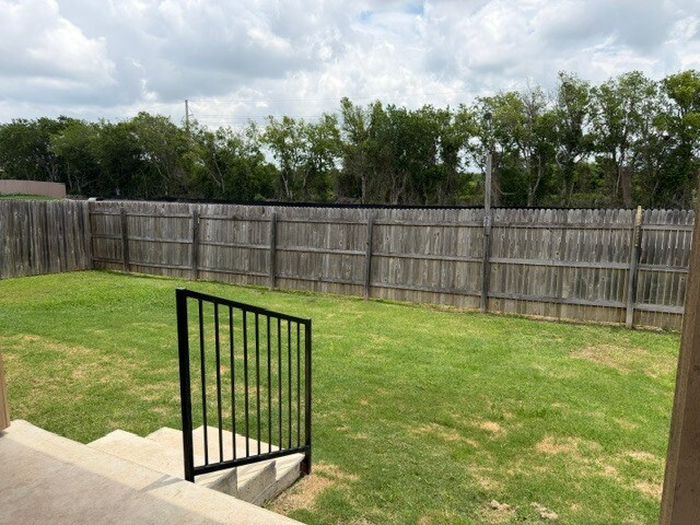 Building Photo - 226 Hess Dr