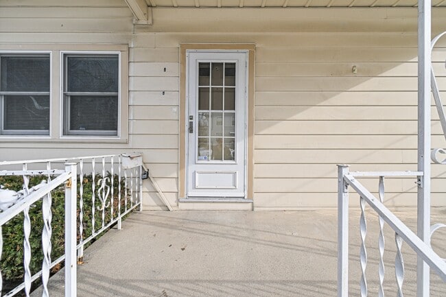 Building Photo - 4110 Eileen Dr