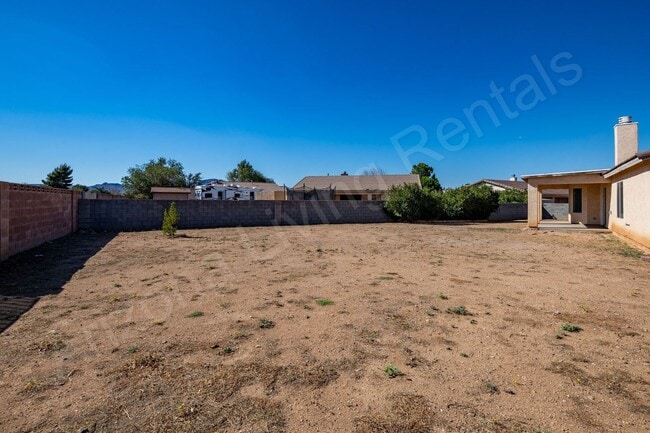 Building Photo - BEAUTIFUL CUL-DE-SAC HOME