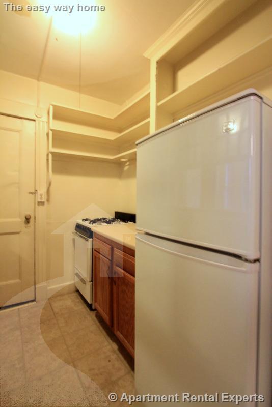 Building Photo - 8 Craigie Cir