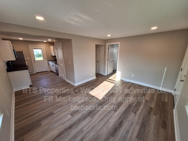 Building Photo - 813 E Sciota Ave