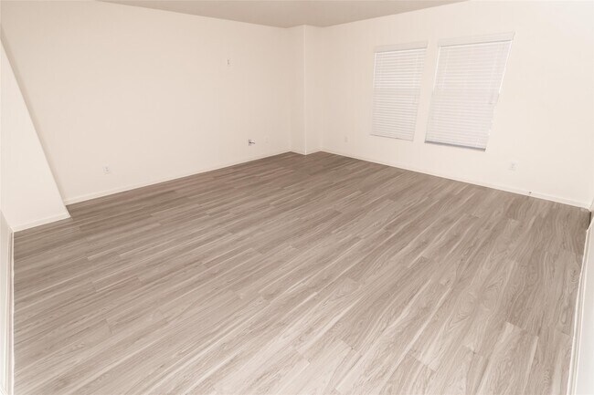 Building Photo - 2439 Lago Mirado Wy
