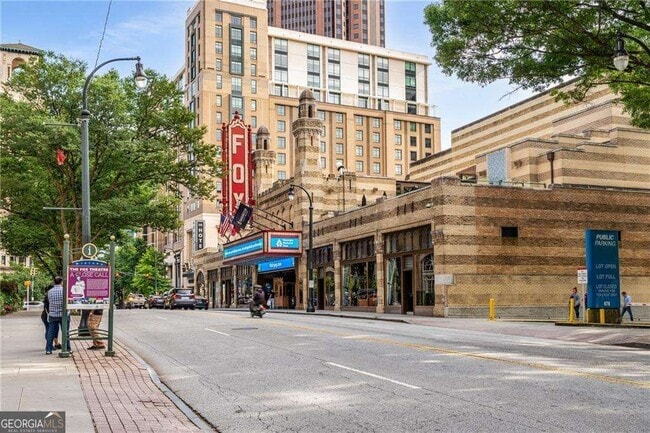 Building Photo - 923 Peachtree St NE