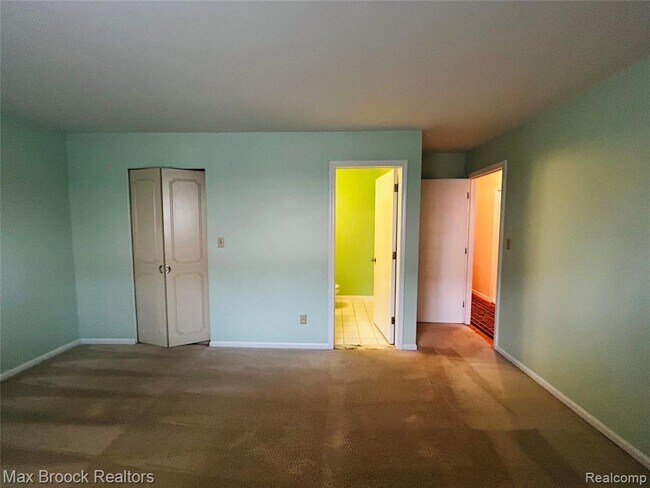 Building Photo - 4113 Telegraph Rd