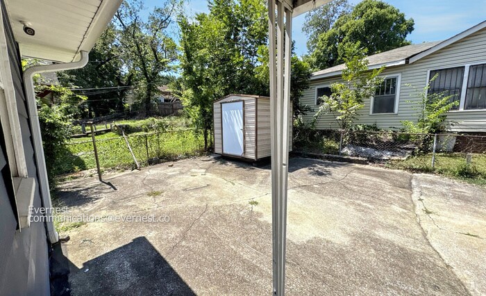 Building Photo - 1520 36th St N