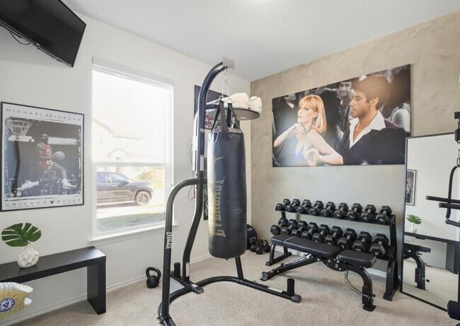 Building Photo - 102 Whitney Dr