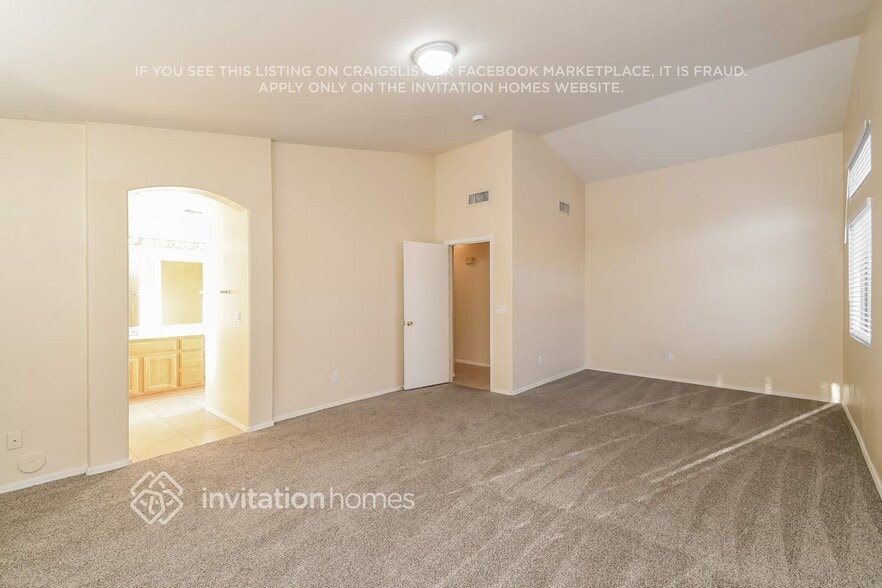 Building Photo - 775 S Lanus Dr