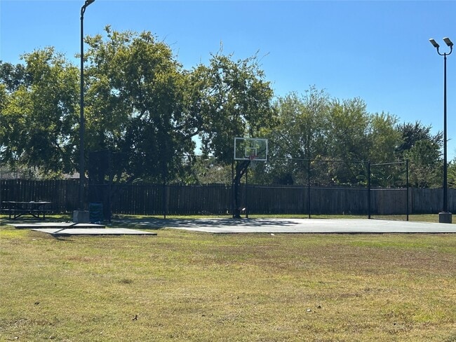 Building Photo - 8523 Riverside Walk Ln