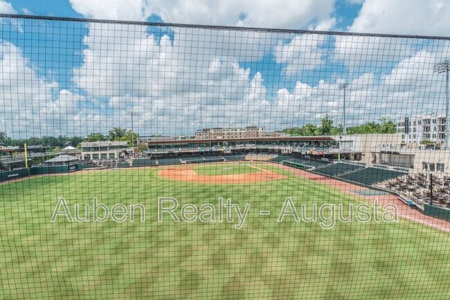 Building Photo - 111 Railroad Ave