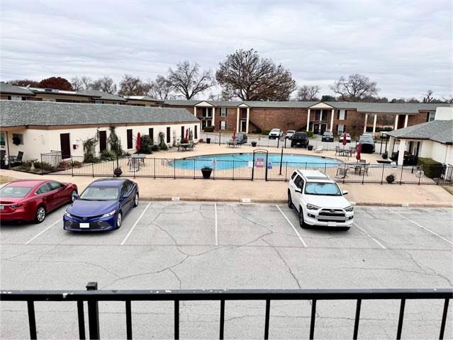 Building Photo - 4014 Ridglea Country Club Dr