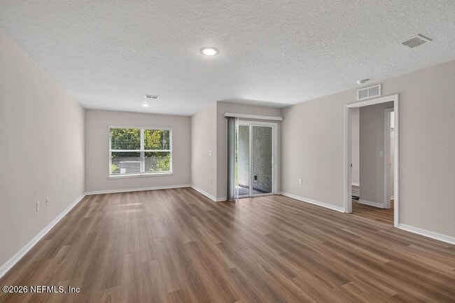 Building Photo - 129 Wellwood Ln