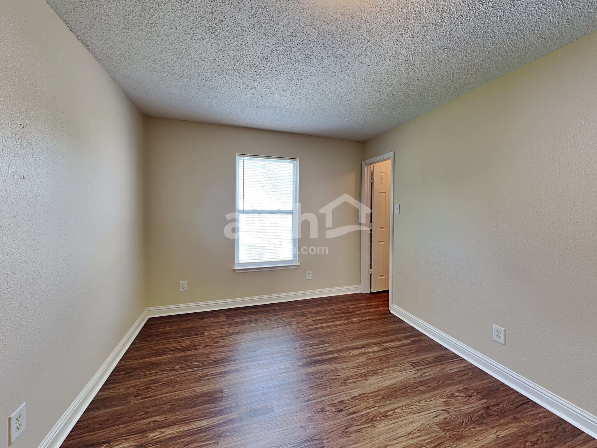 Building Photo - 6737 Amber Springs Way