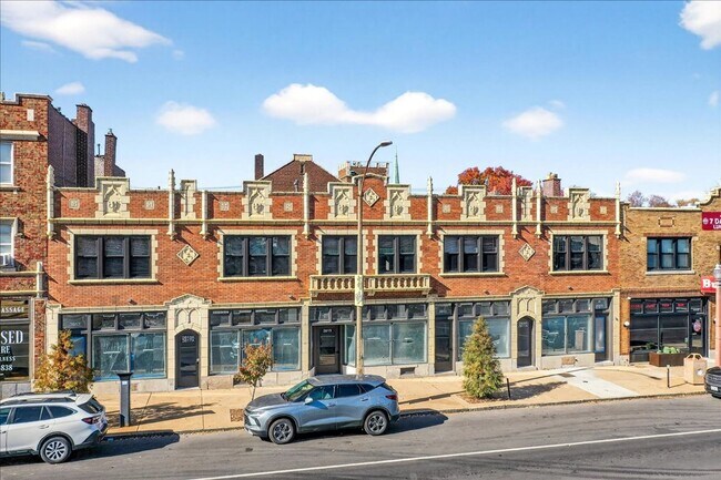 Building Photo - Pizza Prynce