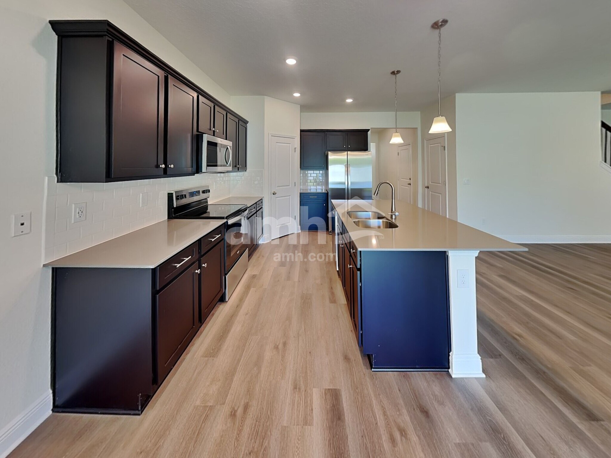 Building Photo - 1054 Heavenly Dr