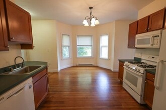 Building Photo - 72 Grampian Way